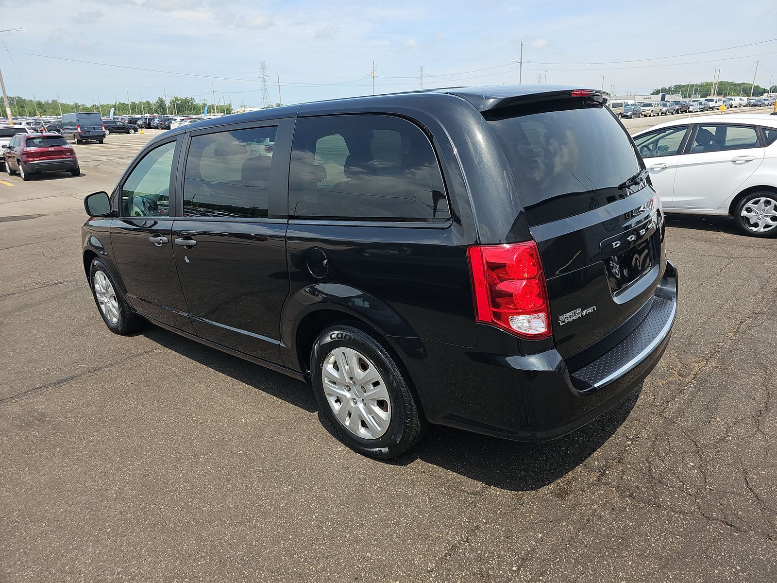 2019 Dodge Grand Caravan SE FWD