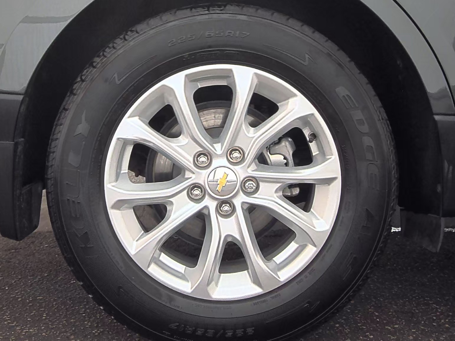 2019 Chevrolet Equinox LS FWD
