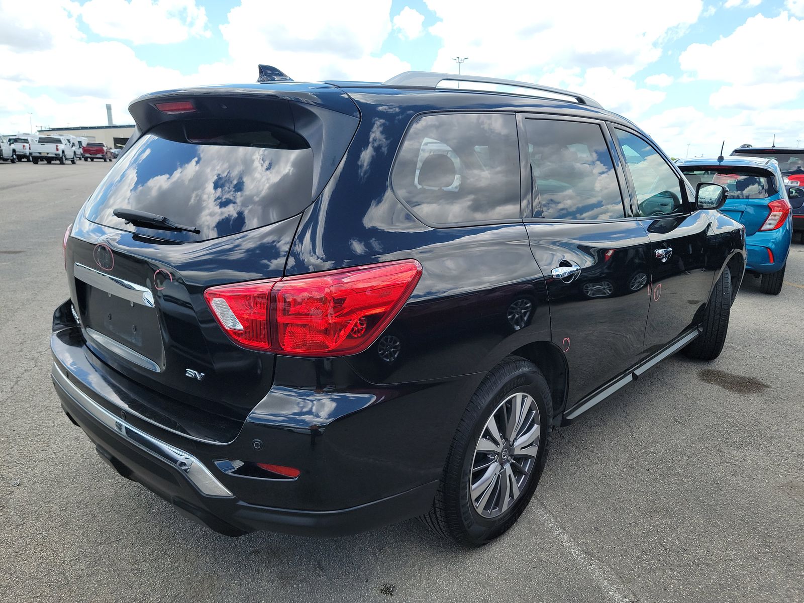 2020 Nissan Pathfinder SV FWD