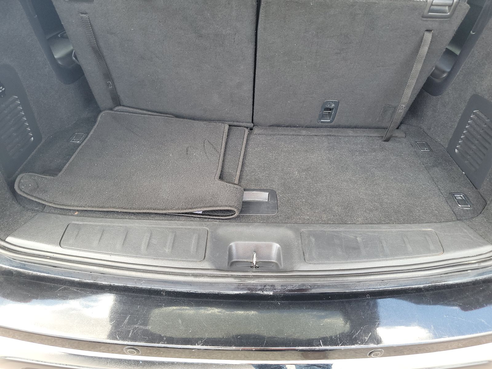 2020 Nissan Pathfinder SV FWD