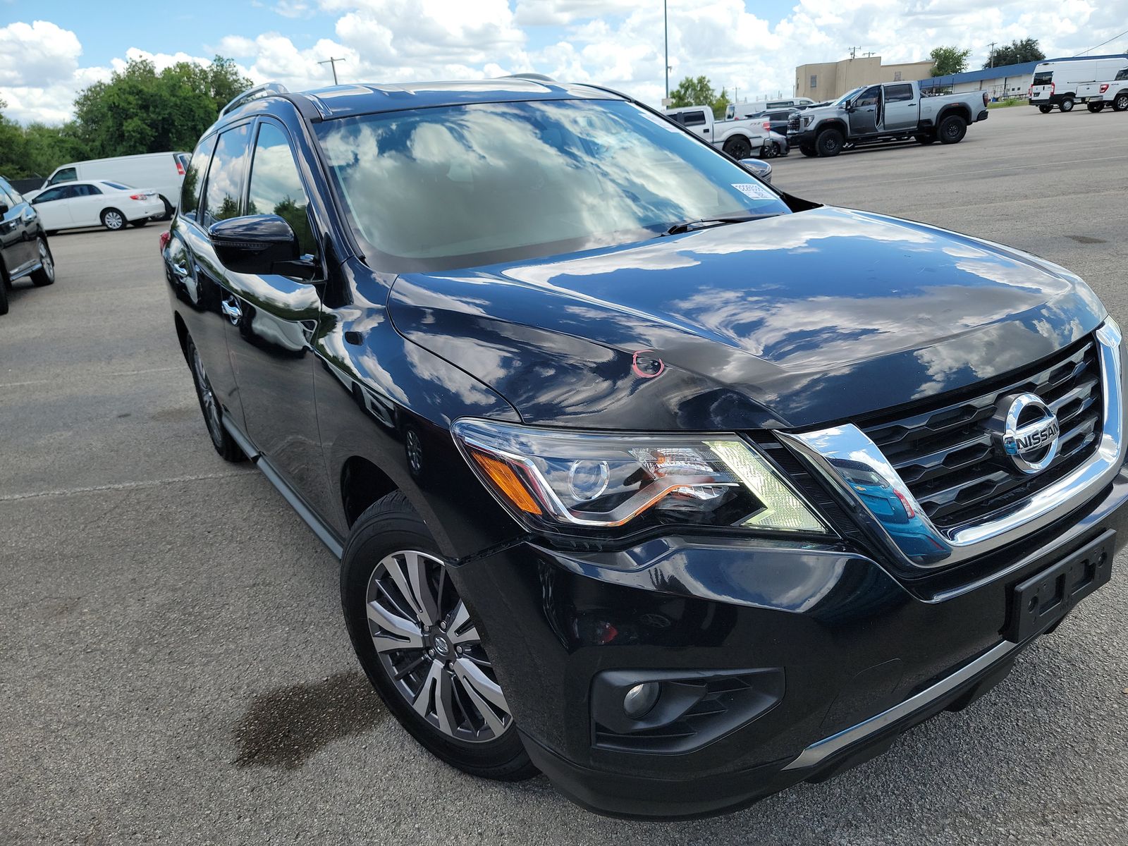 2020 Nissan Pathfinder SV FWD