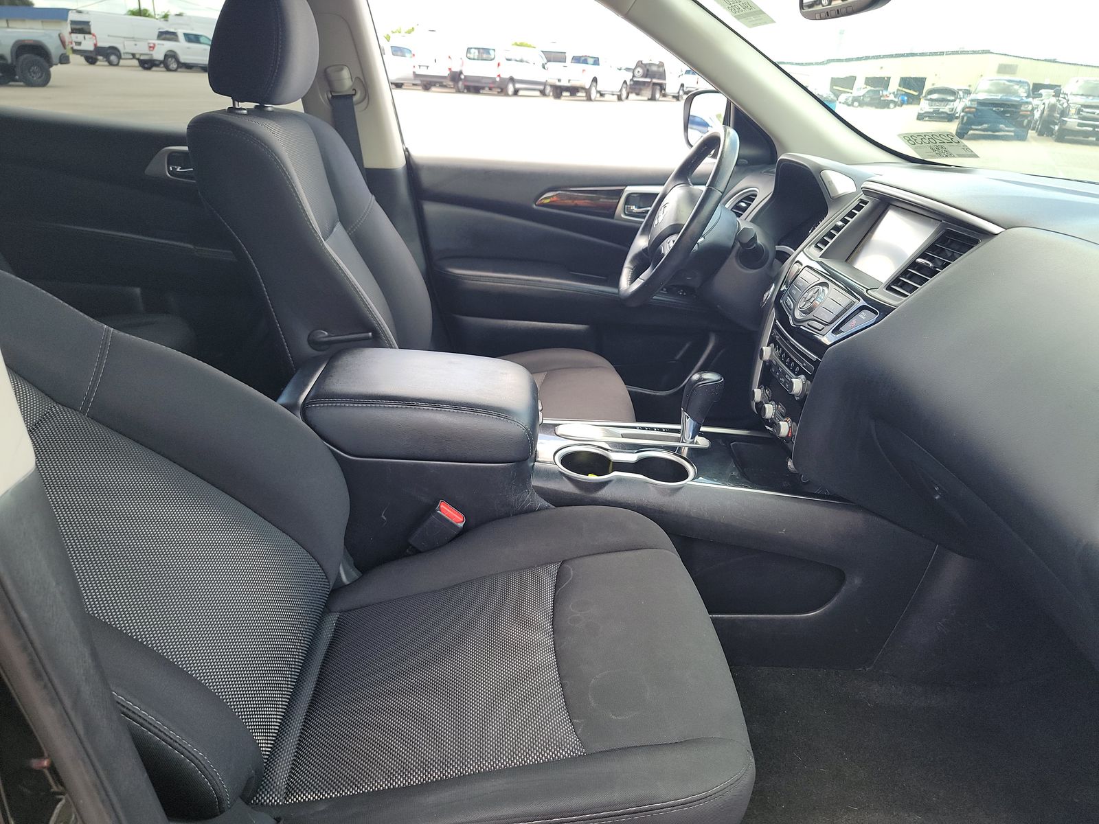 2020 Nissan Pathfinder SV FWD