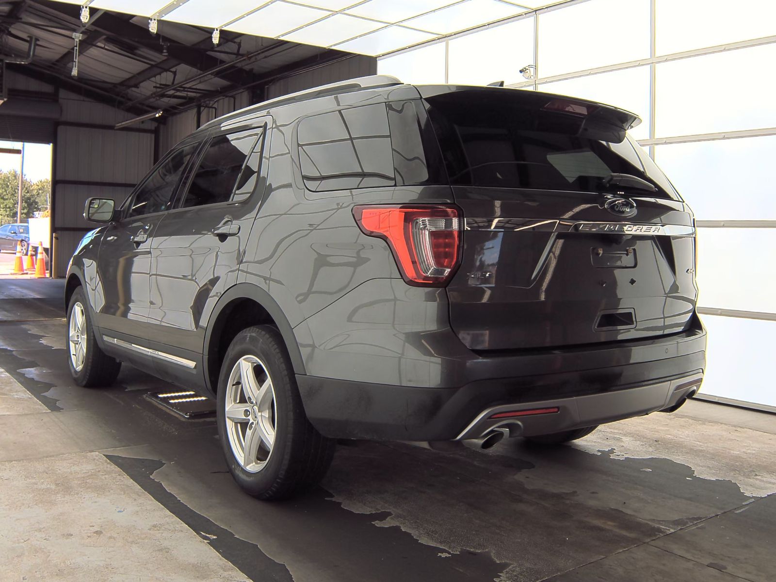2017 Ford Explorer XLT AWD