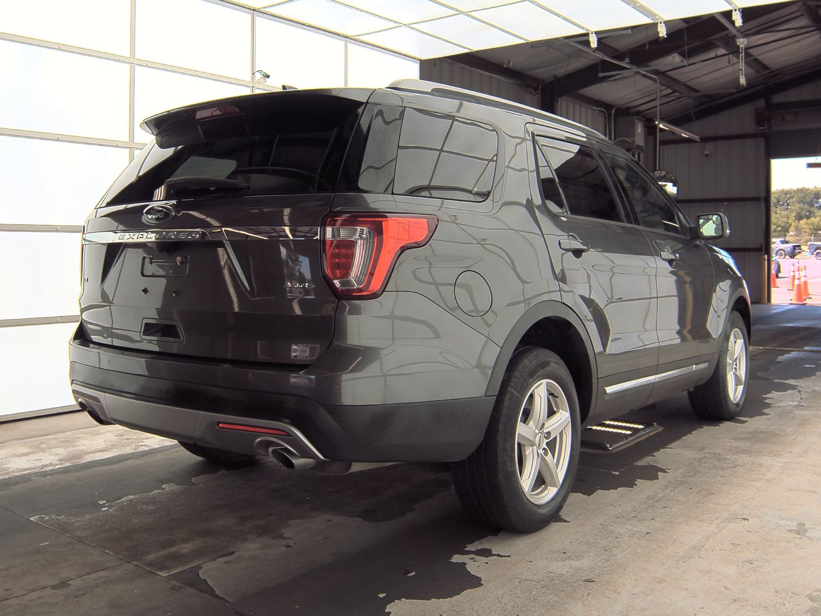 2017 Ford Explorer XLT AWD