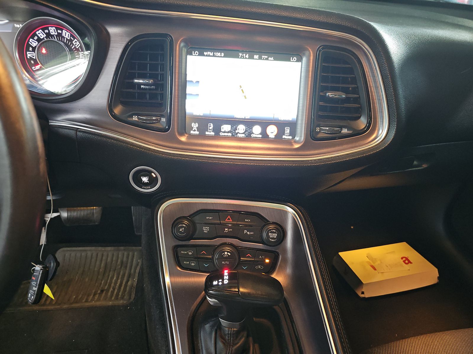 2015 Dodge Challenger R/T RWD