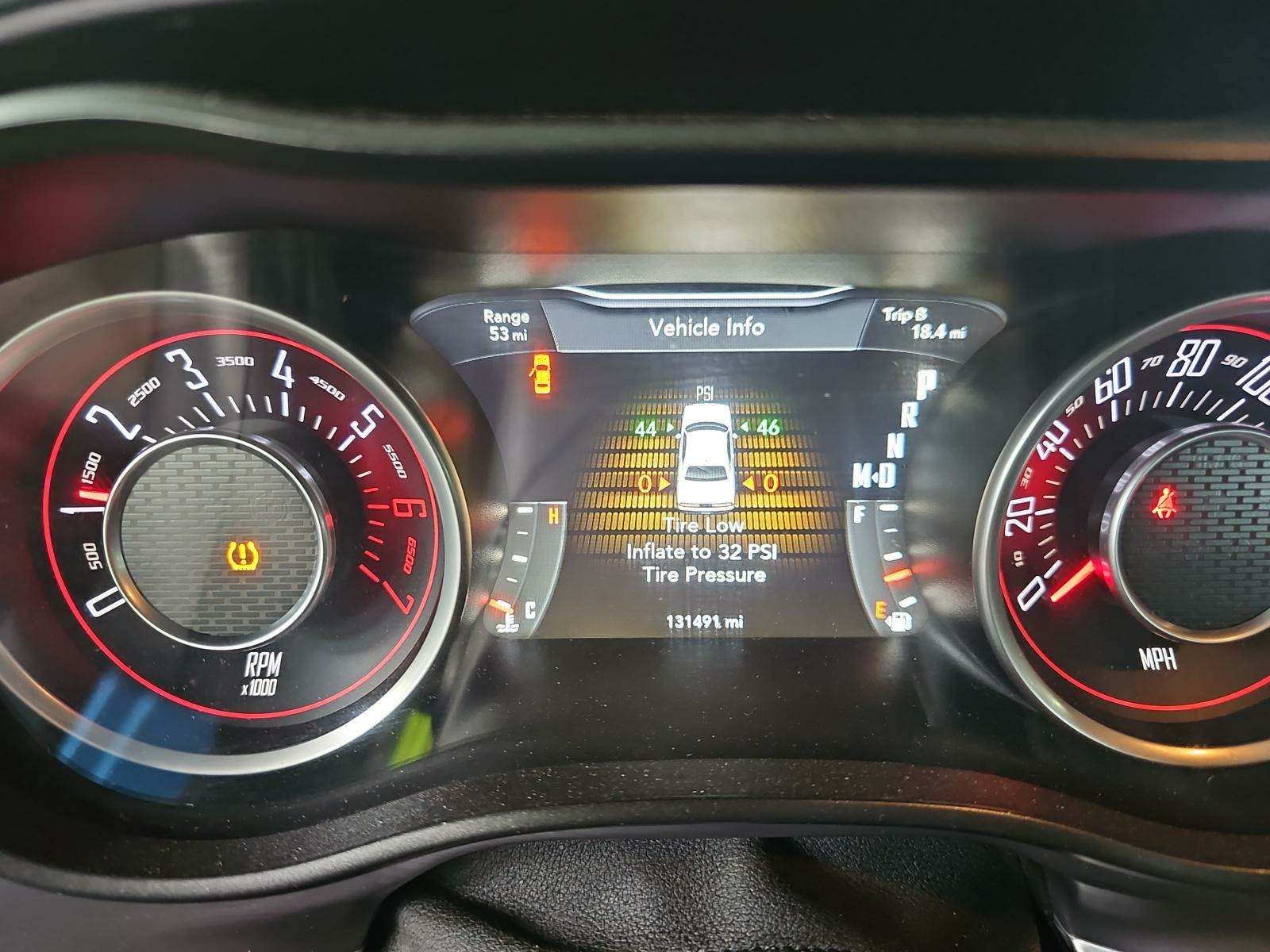 2015 Dodge Challenger R/T RWD