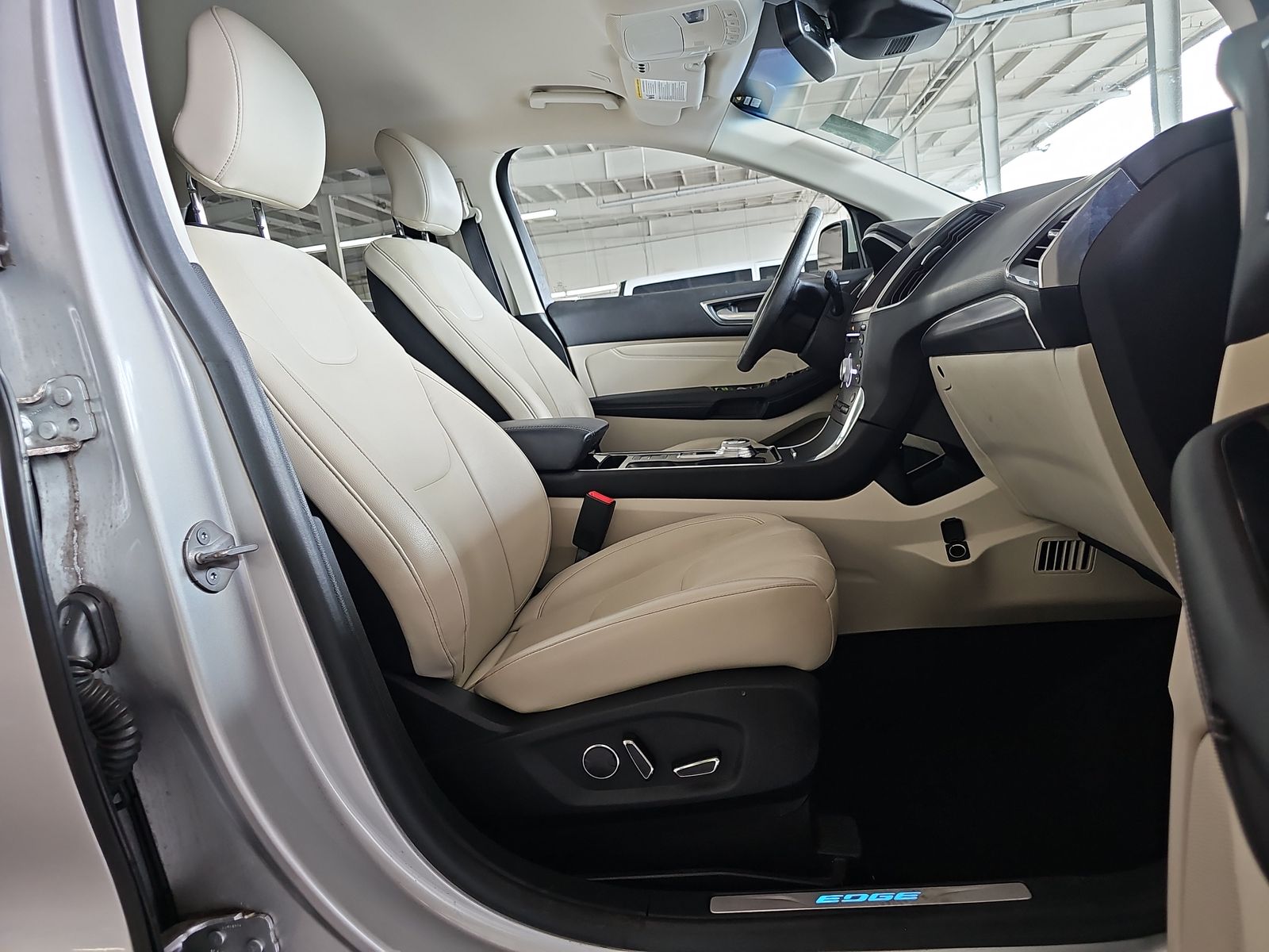 2019 Ford Edge Titanium FWD