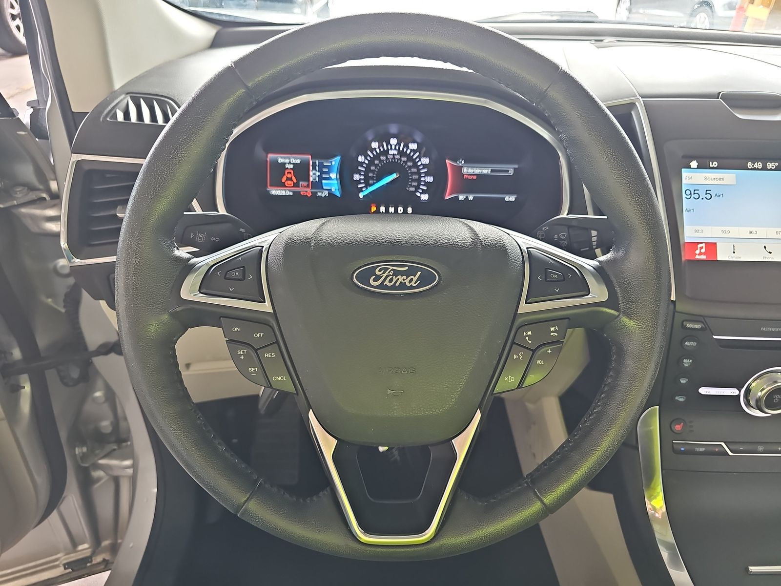 2019 Ford Edge Titanium FWD