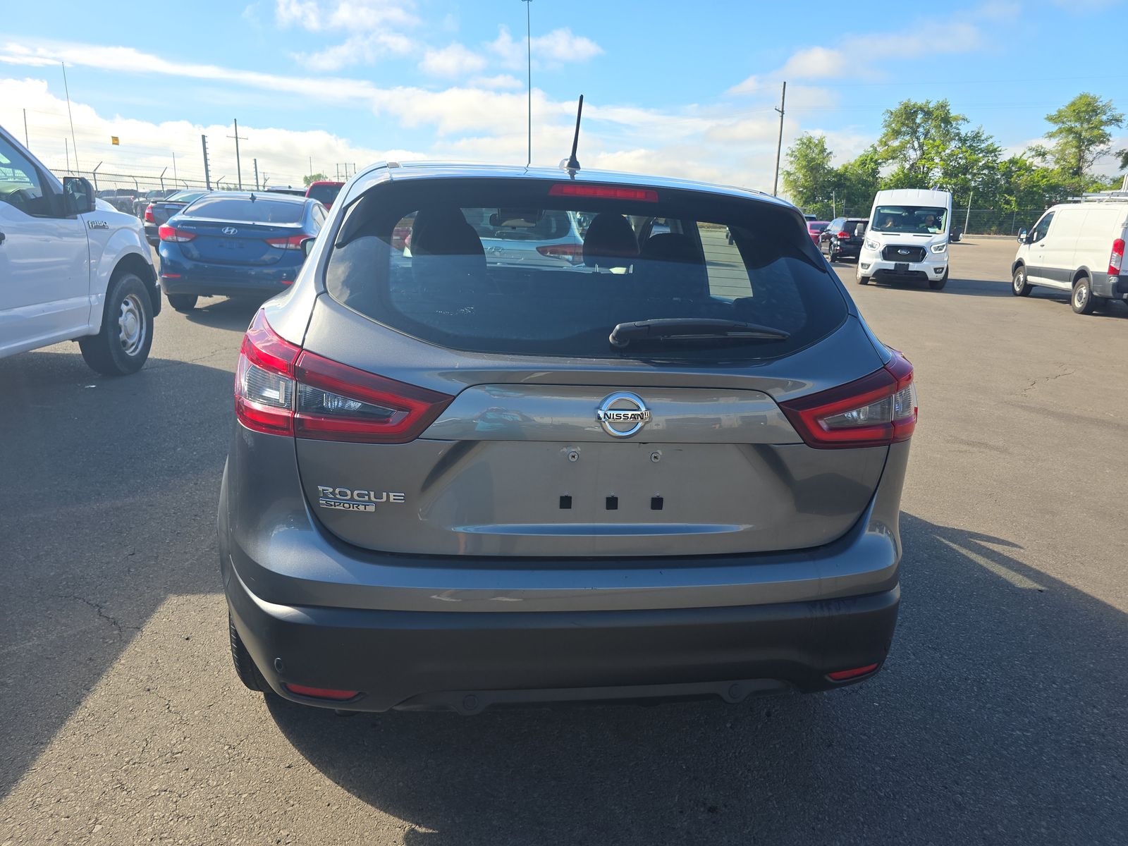 2020 Nissan Rogue Sport S FWD