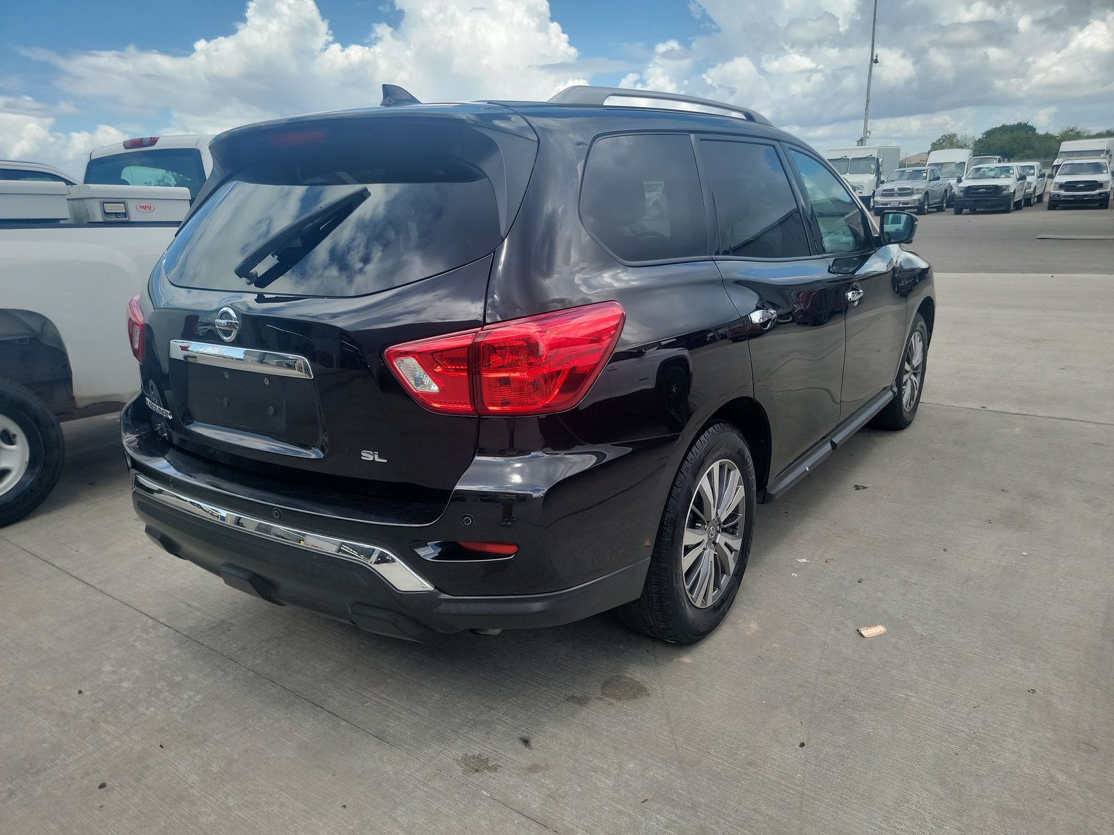 2019 Nissan Pathfinder SL FWD