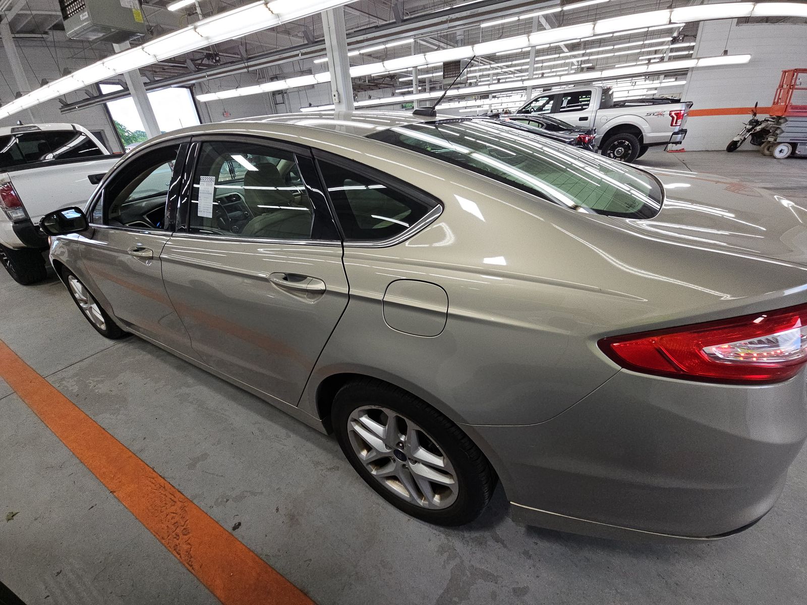 2015 Ford Fusion SE FWD