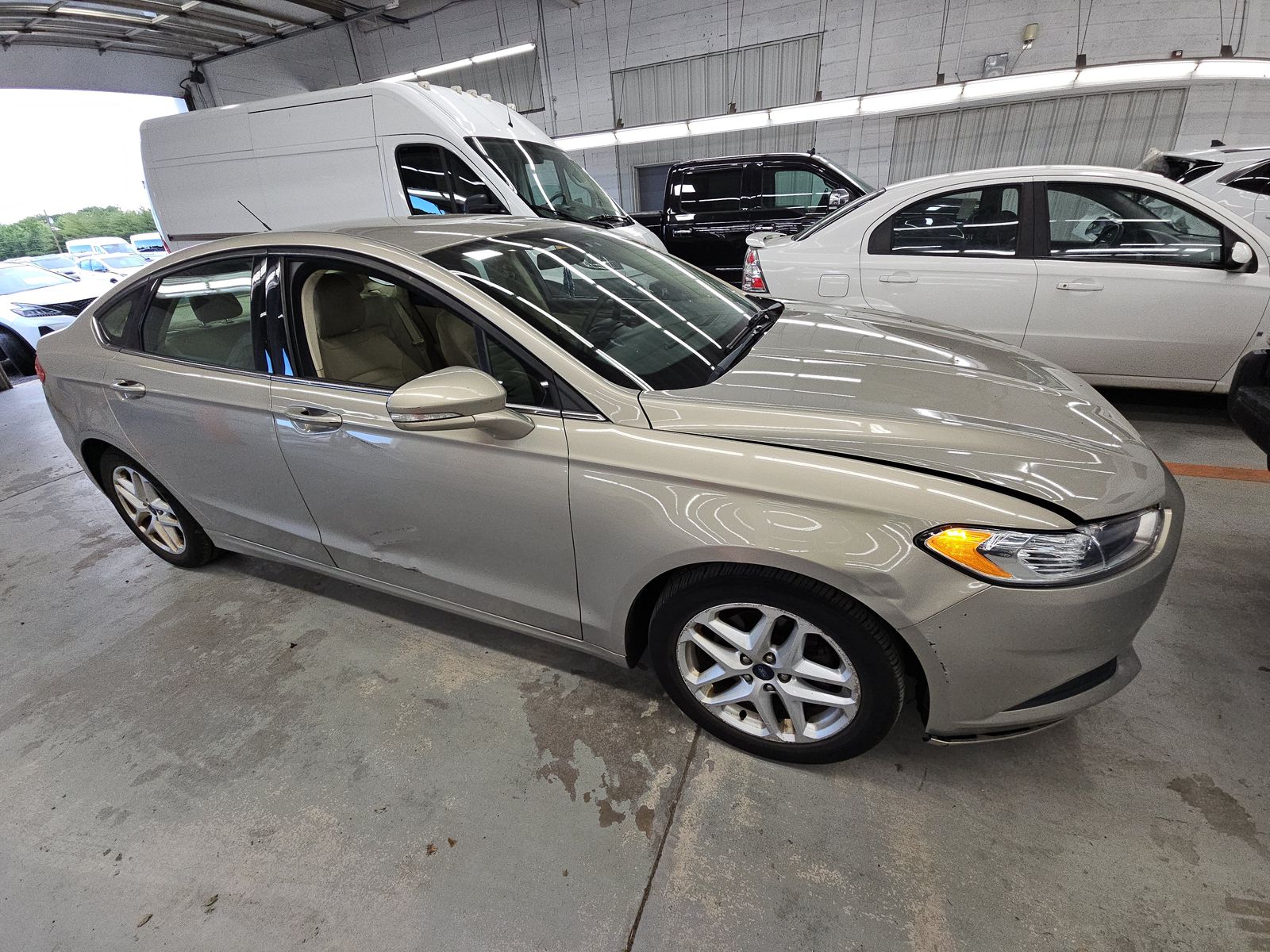 2015 Ford Fusion SE FWD