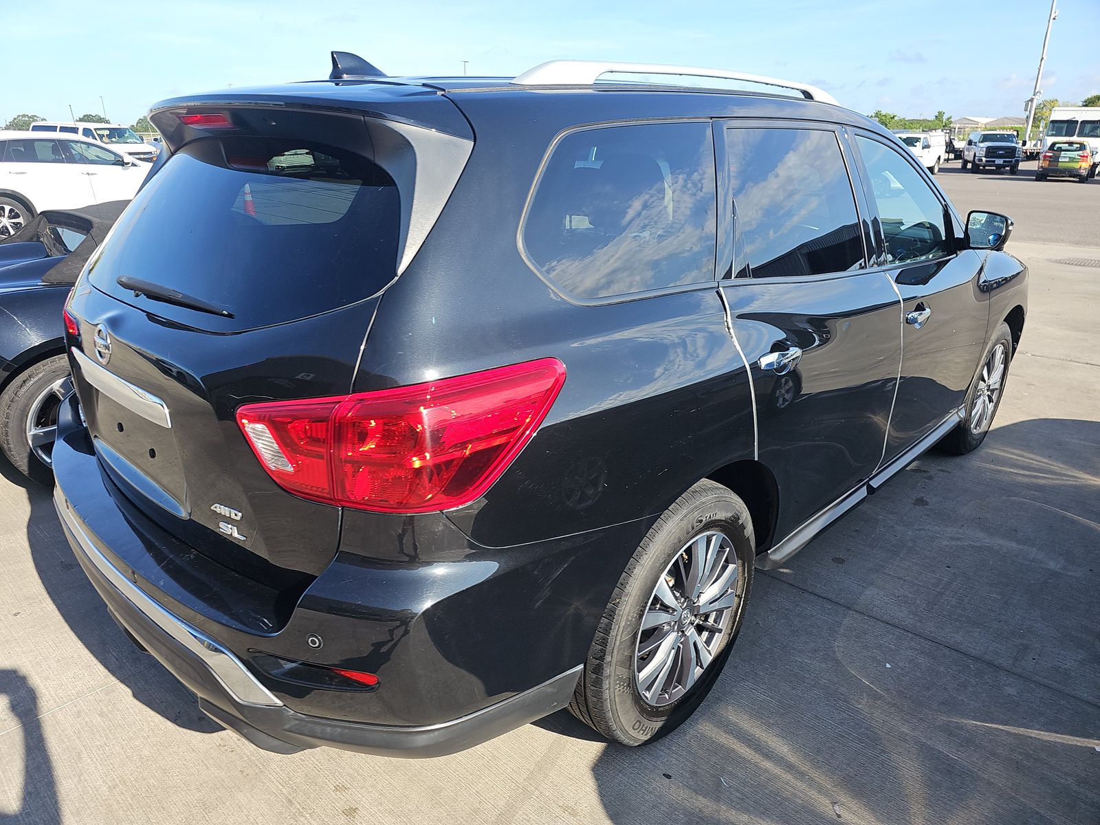 2019 Nissan Pathfinder SL AWD