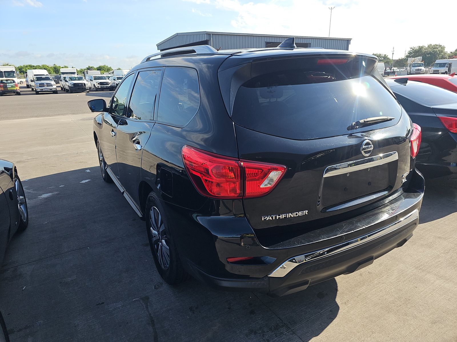 2019 Nissan Pathfinder SL AWD