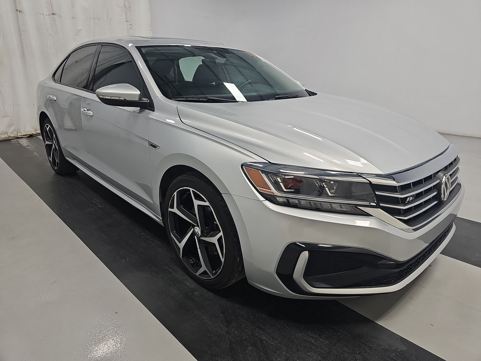 2020 Volkswagen Passat 2.0T R-Line FWD