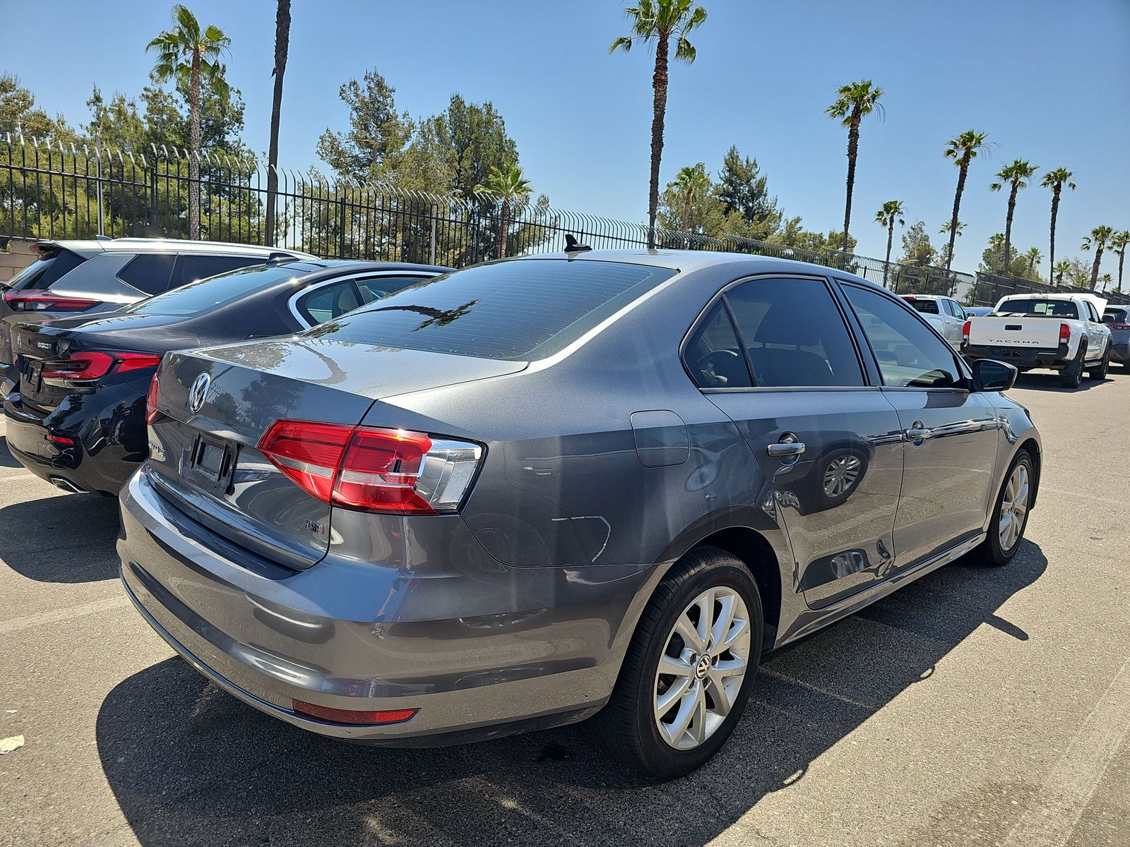 2015 Volkswagen Jetta 1.8T SE FWD