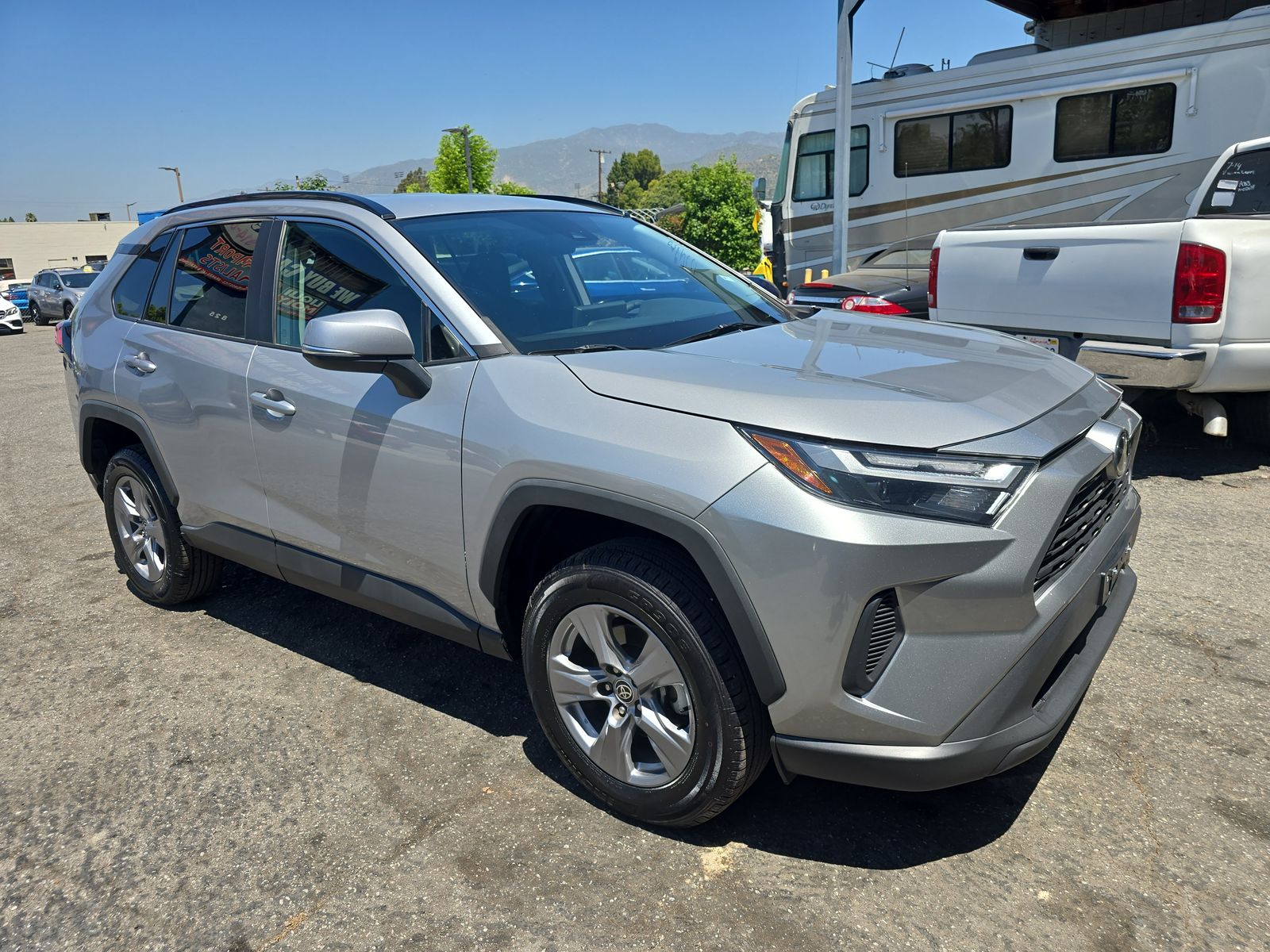 2022 Toyota RAV4 XLE FWD