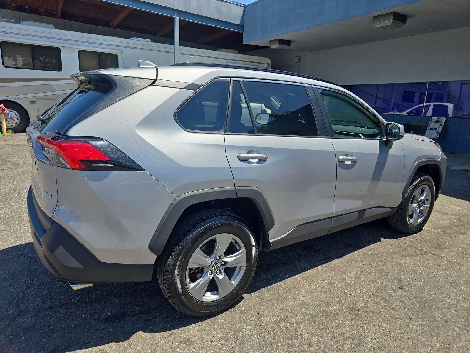 2022 Toyota RAV4 XLE FWD