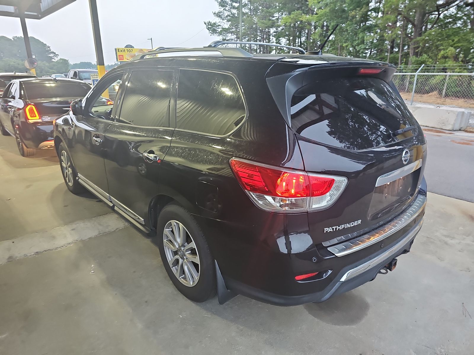 2015 Nissan Pathfinder SL FWD