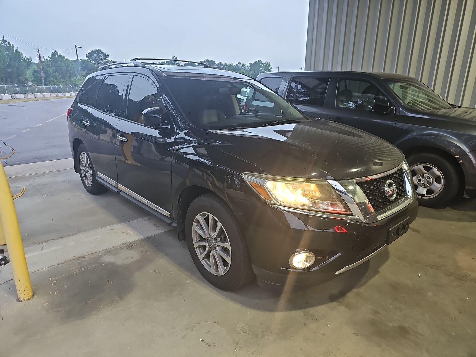 2015 Nissan Pathfinder SL FWD