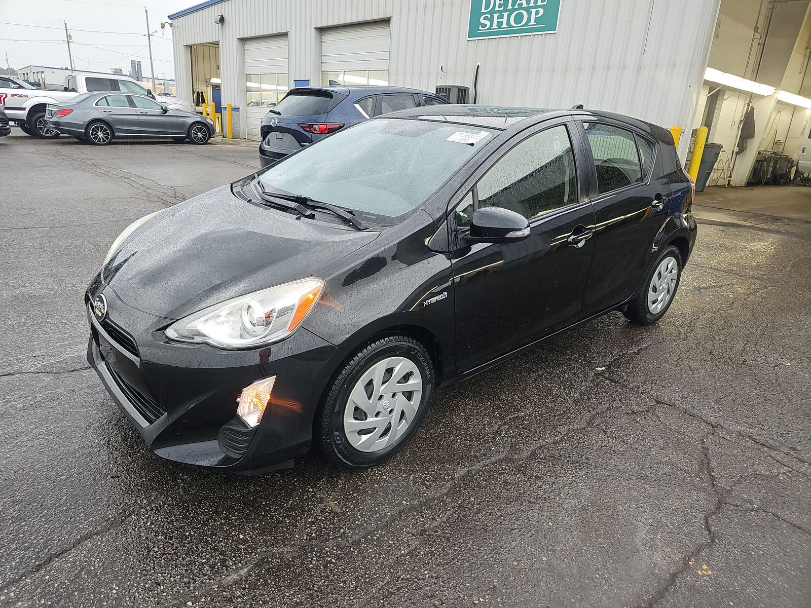 2016 Toyota Prius c Two FWD