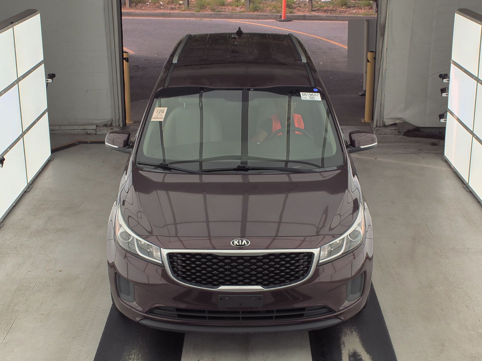 2016 Kia Sedona LX FWD