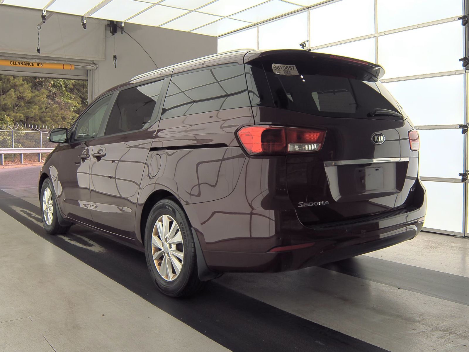 2016 Kia Sedona LX FWD