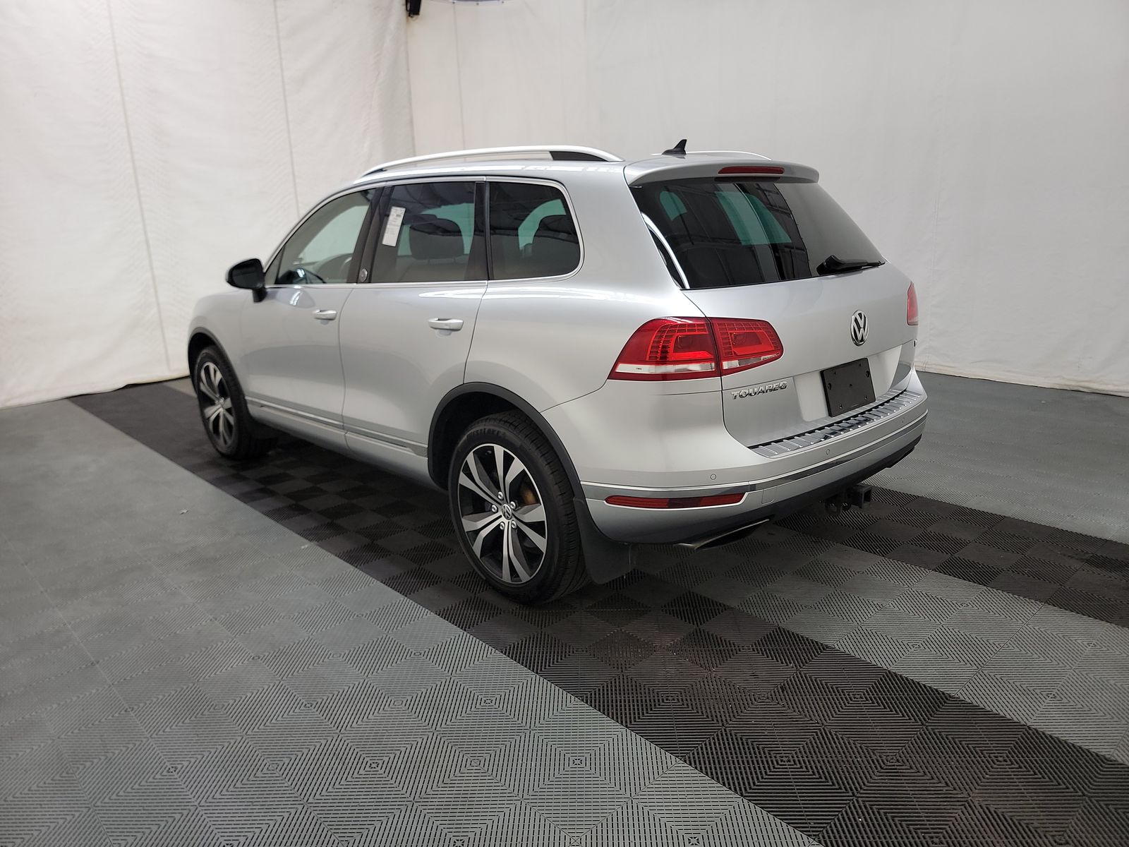 2017 Volkswagen Touareg 3.6L Wolfsburg Edition AWD