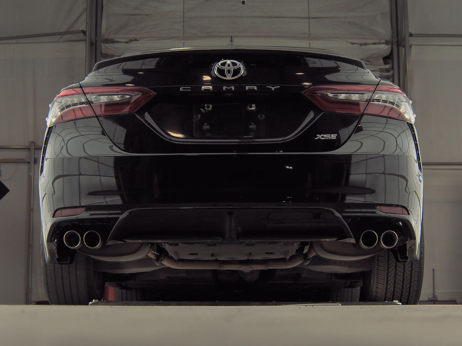 2021 Toyota Camry XSE FWD