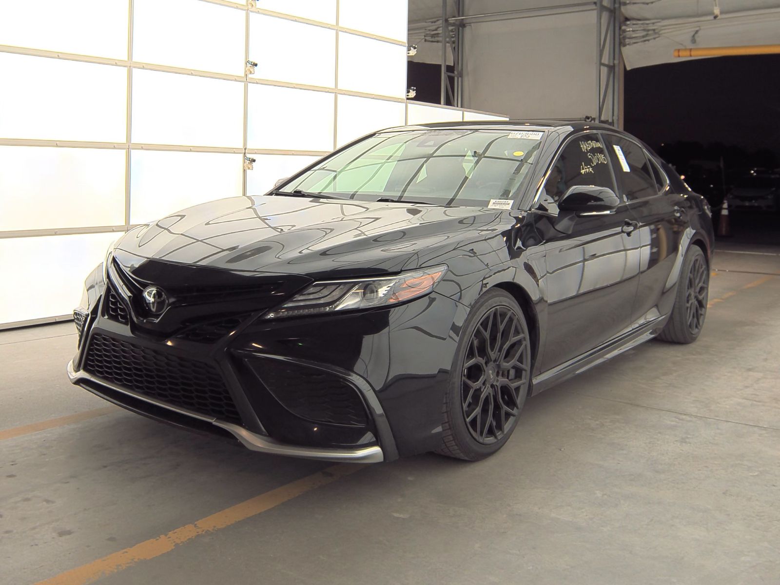 2021 Toyota Camry XSE FWD