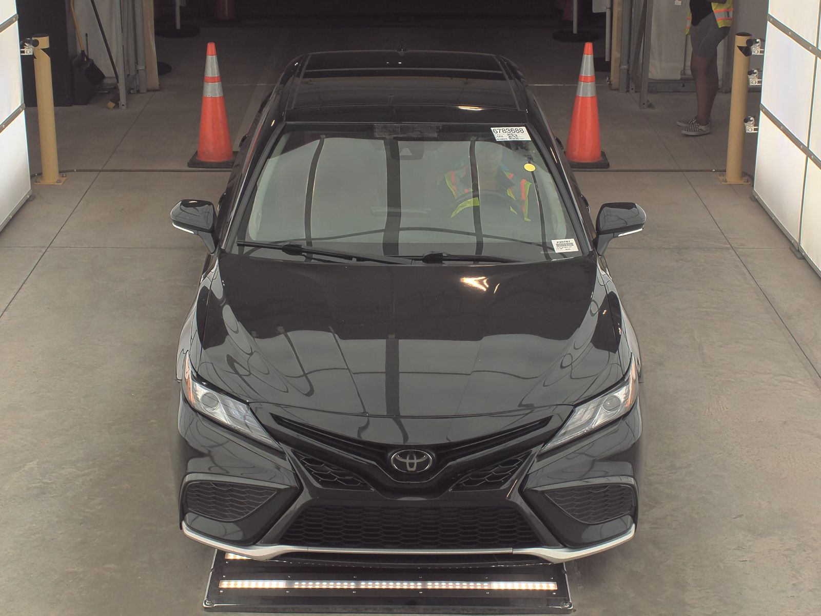 2021 Toyota Camry XSE FWD