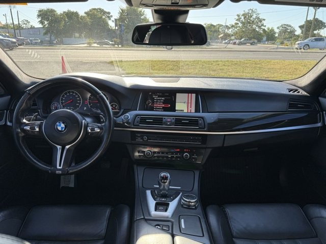 2015 BMW M5 Base RWD
