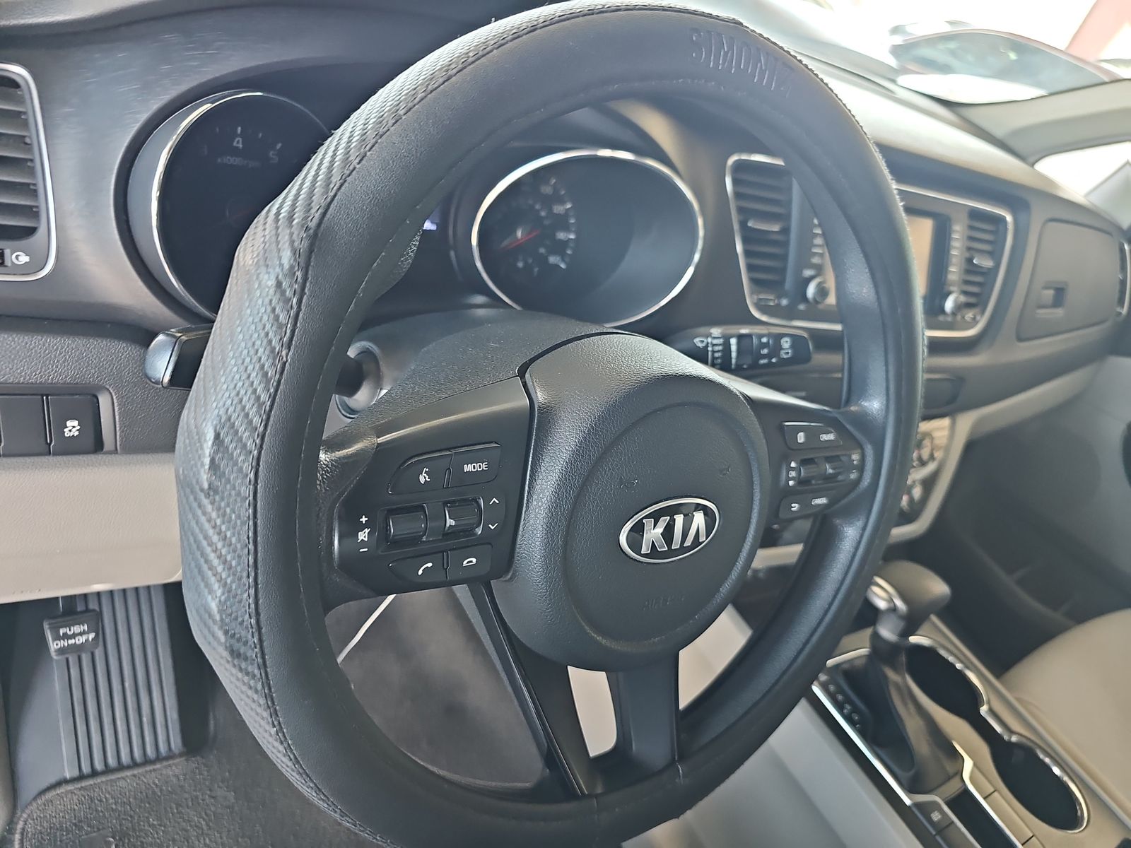 2019 Kia Sedona LX FWD