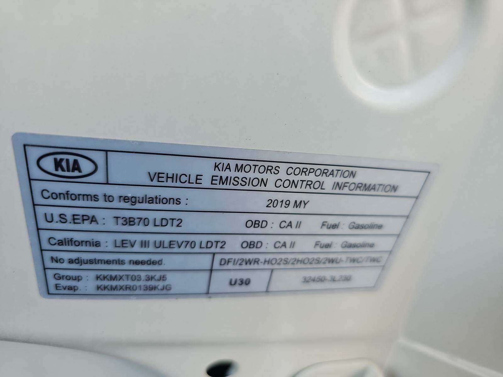 2019 Kia Sedona LX FWD