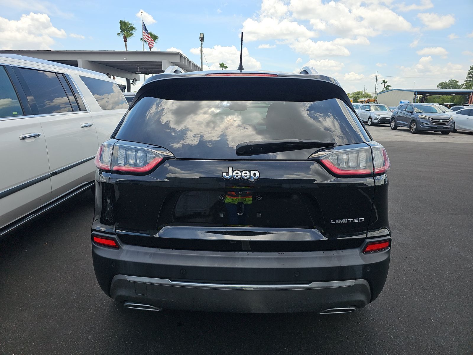 2019 Jeep Cherokee Limited FWD