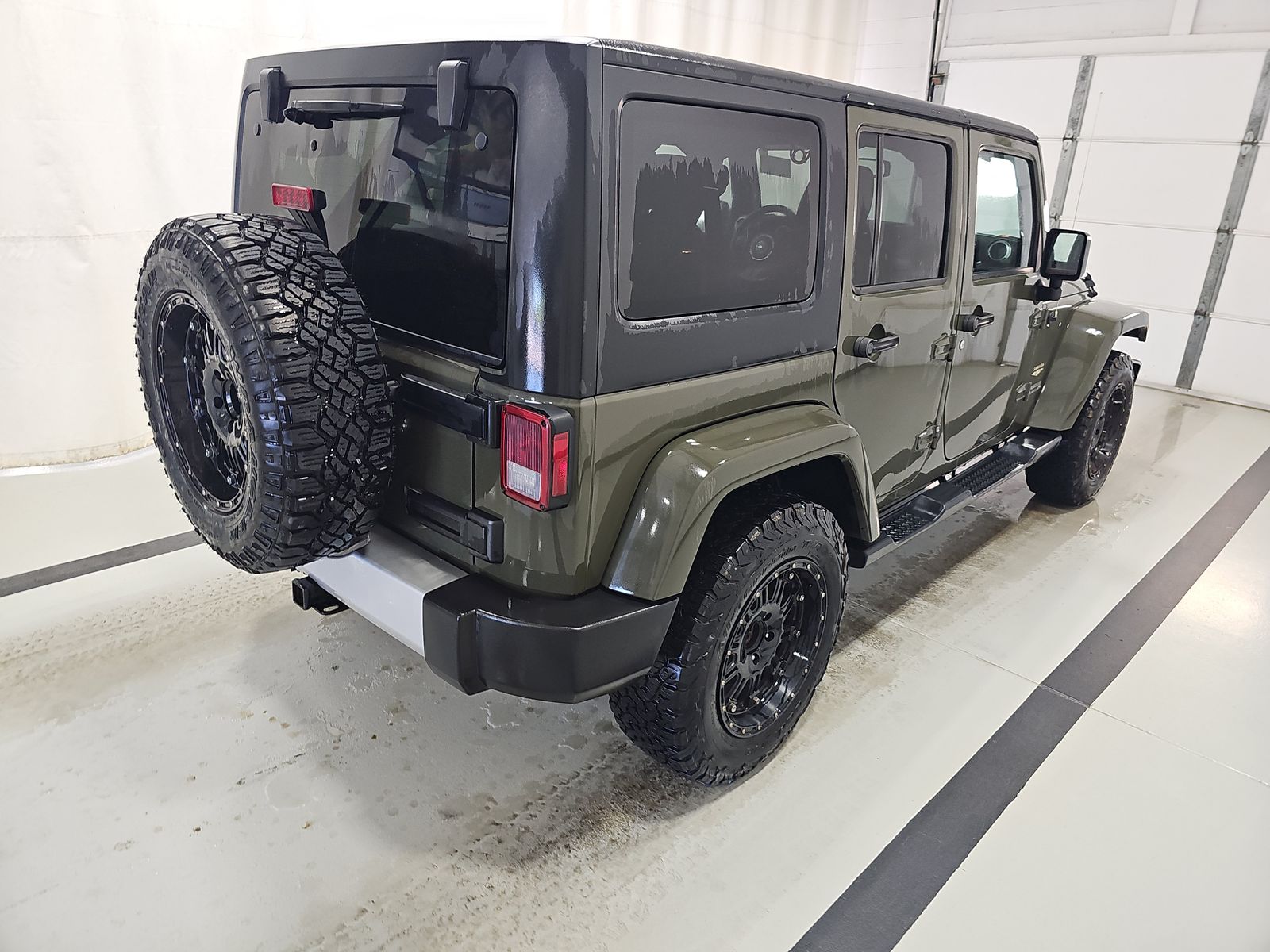 2015 Jeep Wrangler Unlimited Sahara AWD