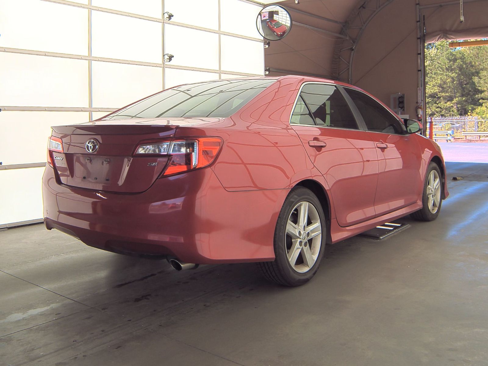 2012 Toyota Camry SE FWD