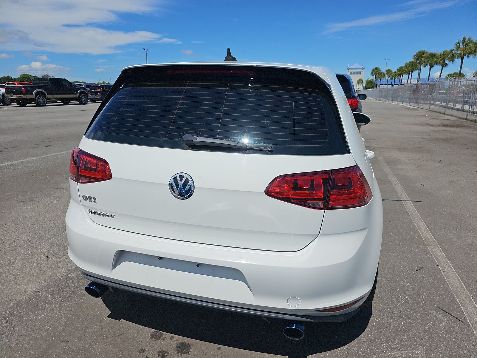 2017 Volkswagen Golf GTI 2.0T S FWD