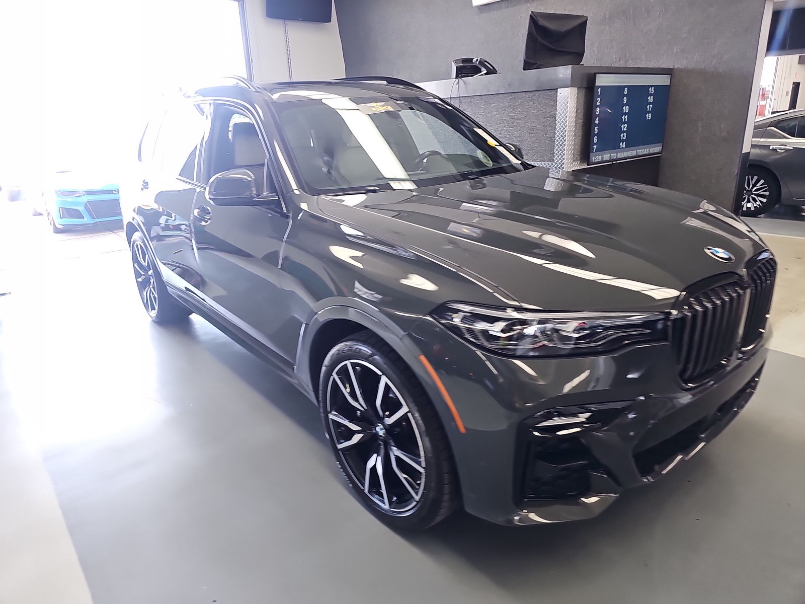 2022 BMW X7 xDrive40i AWD