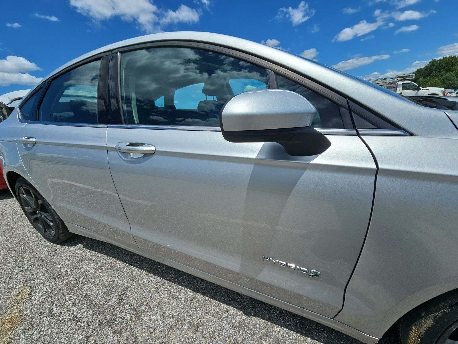 2018 Ford Fusion Hybrid SE FWD