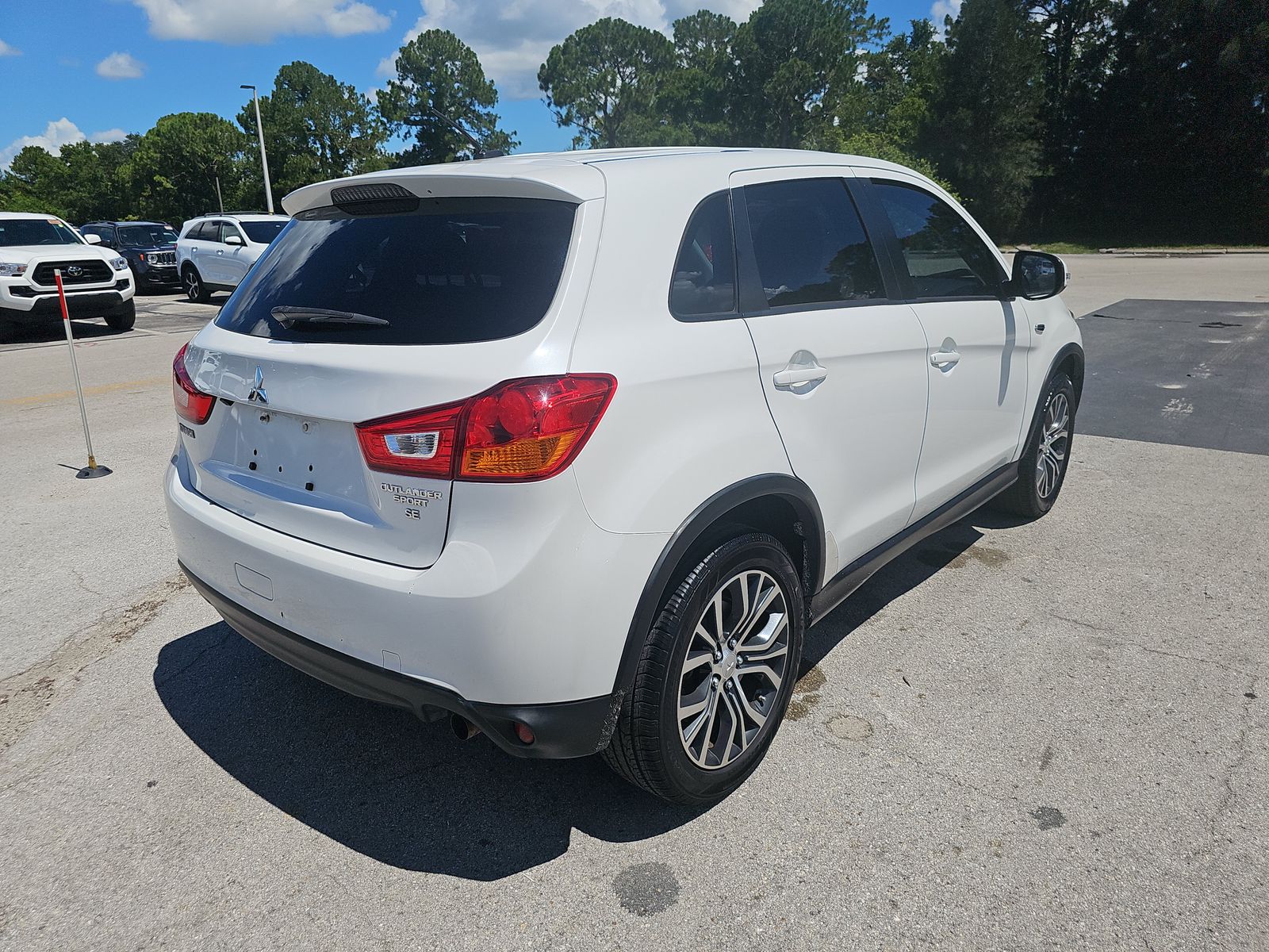 2016 Mitsubishi Outlander Sport SE FWD