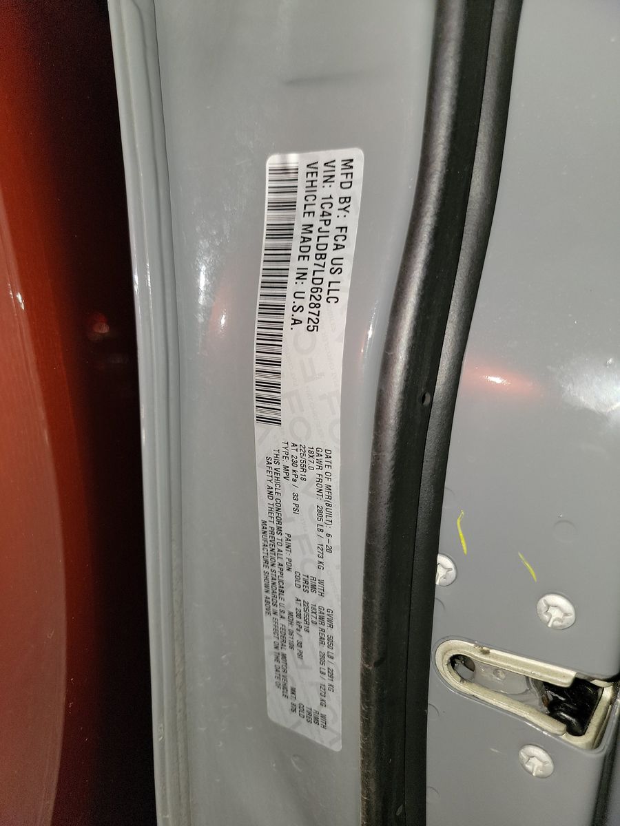 2020 Jeep Cherokee Limited FWD