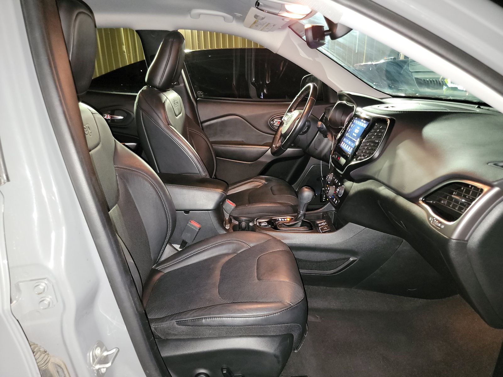 2020 Jeep Cherokee Limited FWD