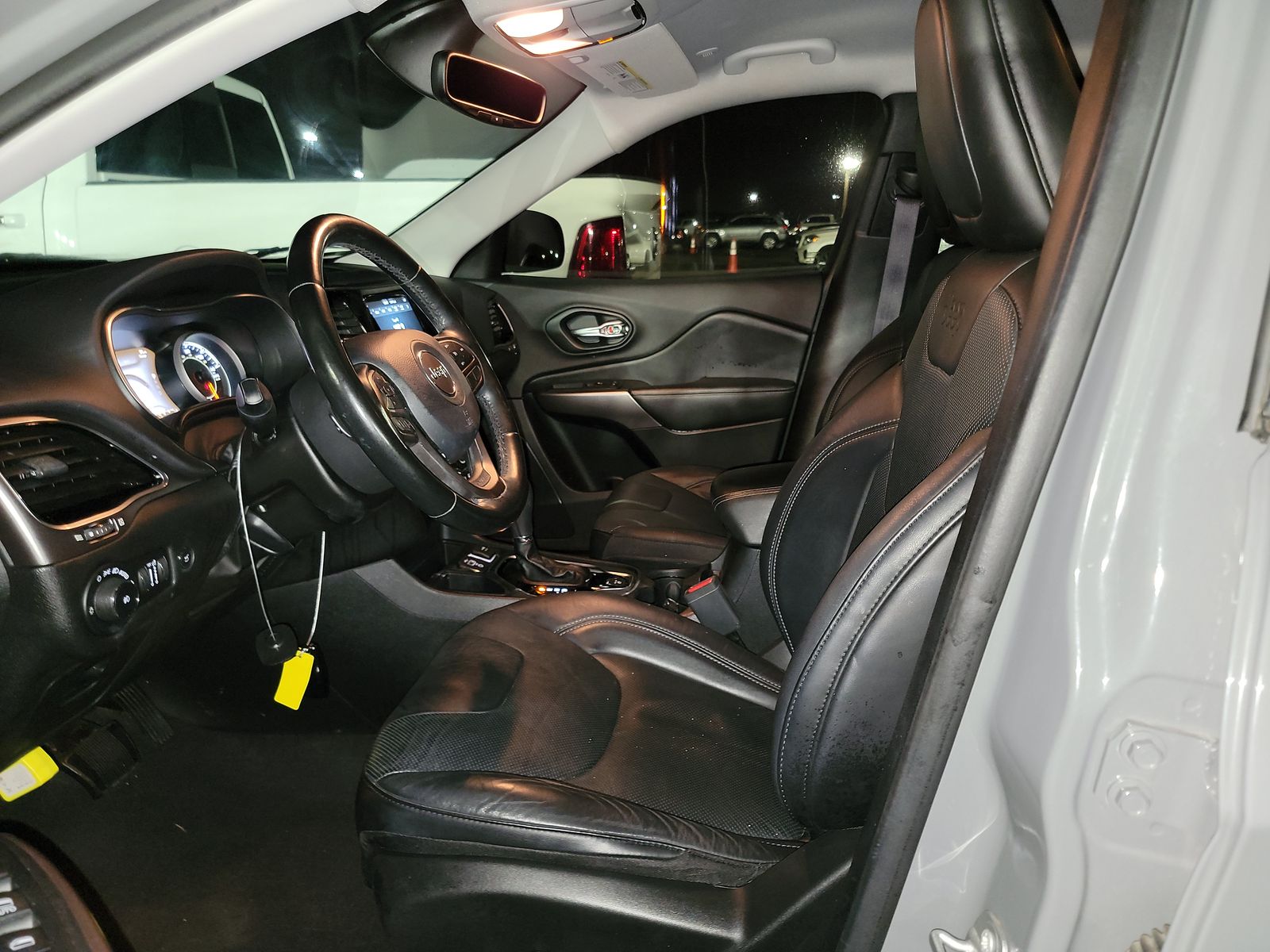 2020 Jeep Cherokee Limited FWD