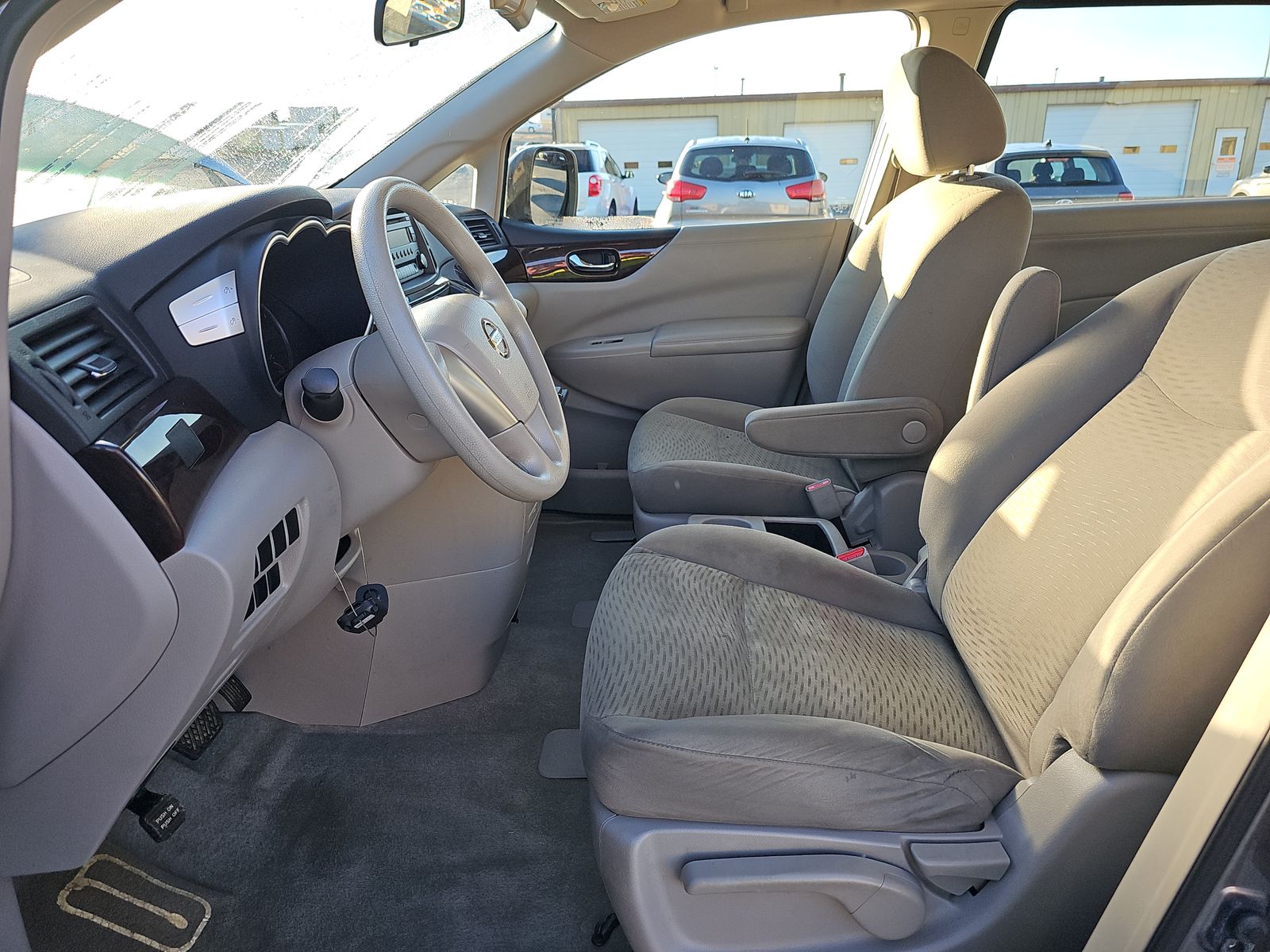 2014 Nissan Quest S FWD