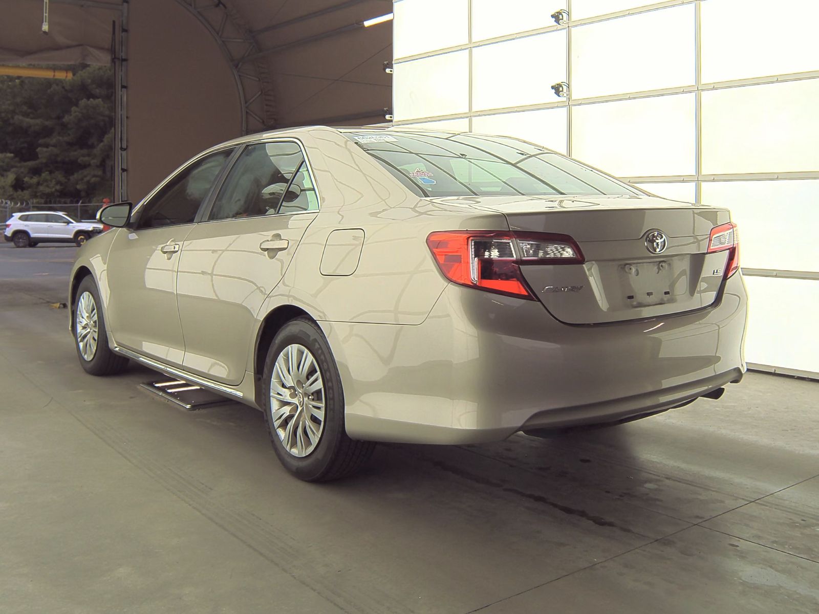 2014 Toyota Camry LE FWD