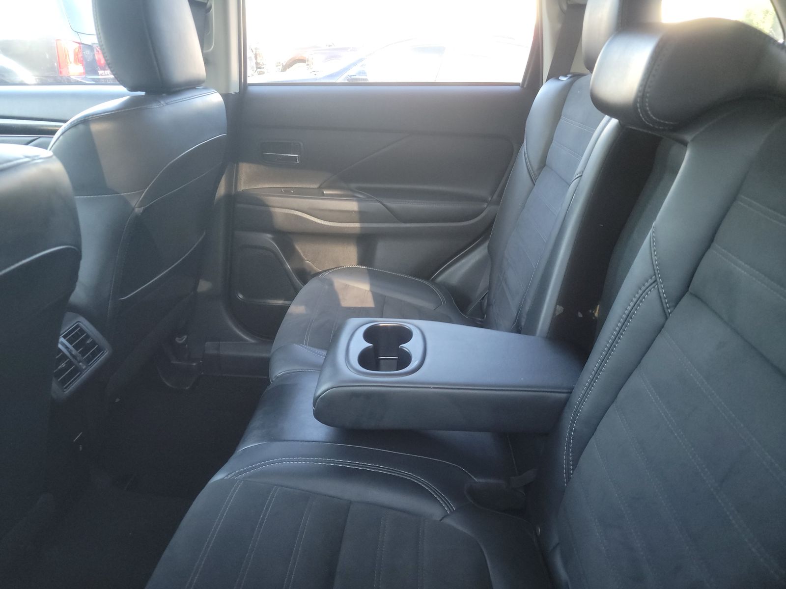 2020 Mitsubishi Outlander SE FWD