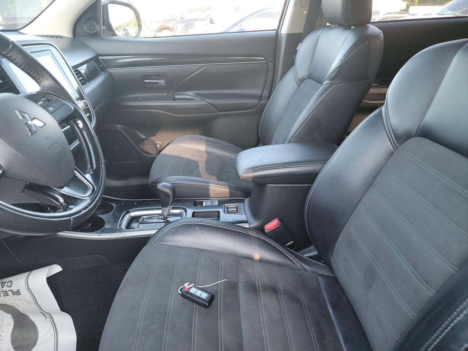 2020 Mitsubishi Outlander SE FWD