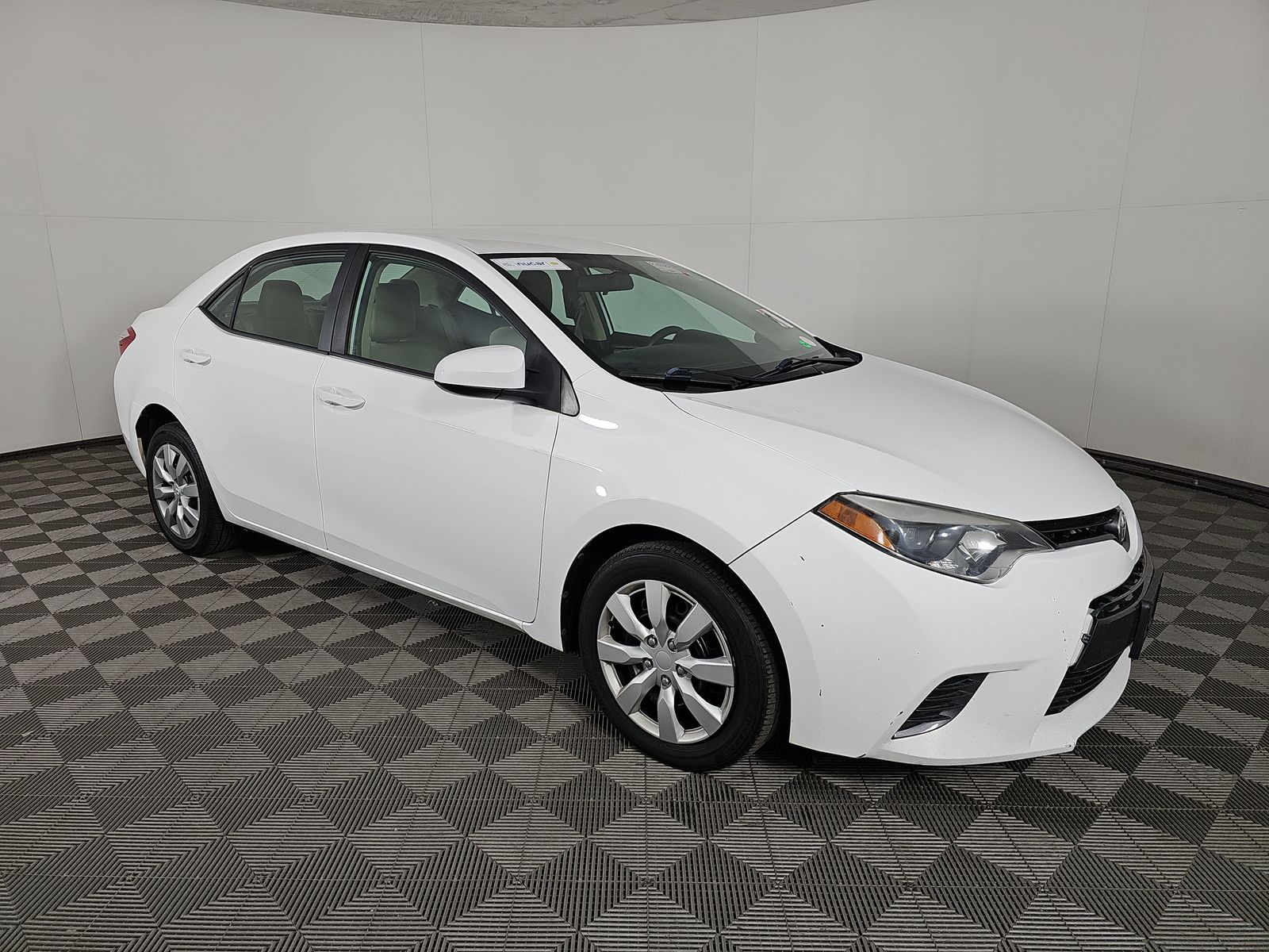 2015 Toyota Corolla LE FWD