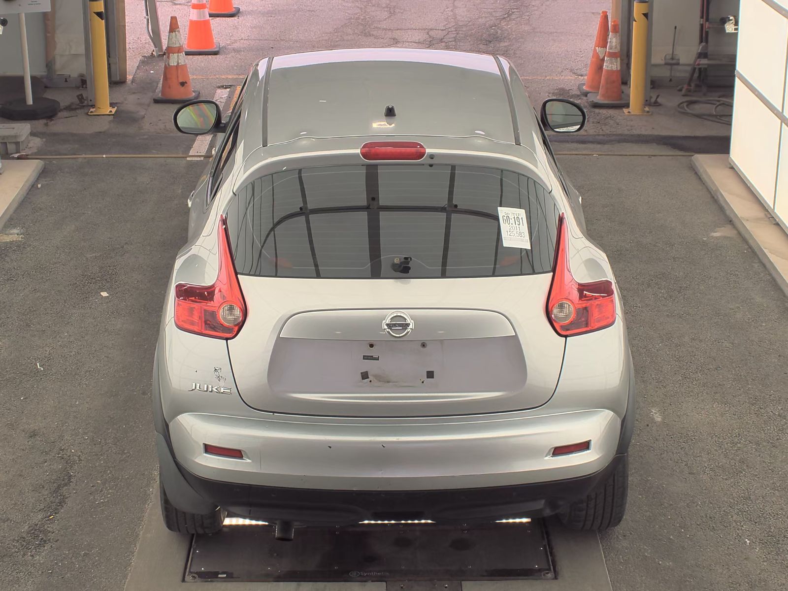 2011 Nissan JUKE S FWD